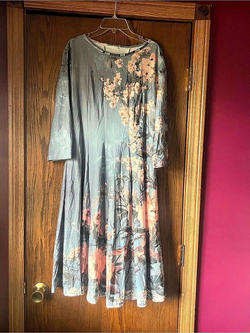 Floral Maxi Dress in Blue & Pink Size Large Like New